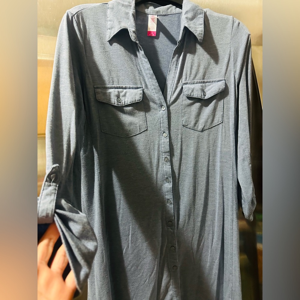 No Boundaries Gray Button-Down Tunic - image 2